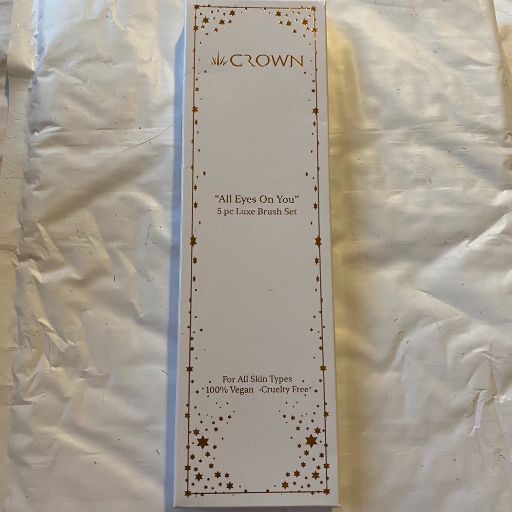 CROWN BRUSH All Eyes On You 5-Pc Luxe Brush Set - Picture 3 of 6